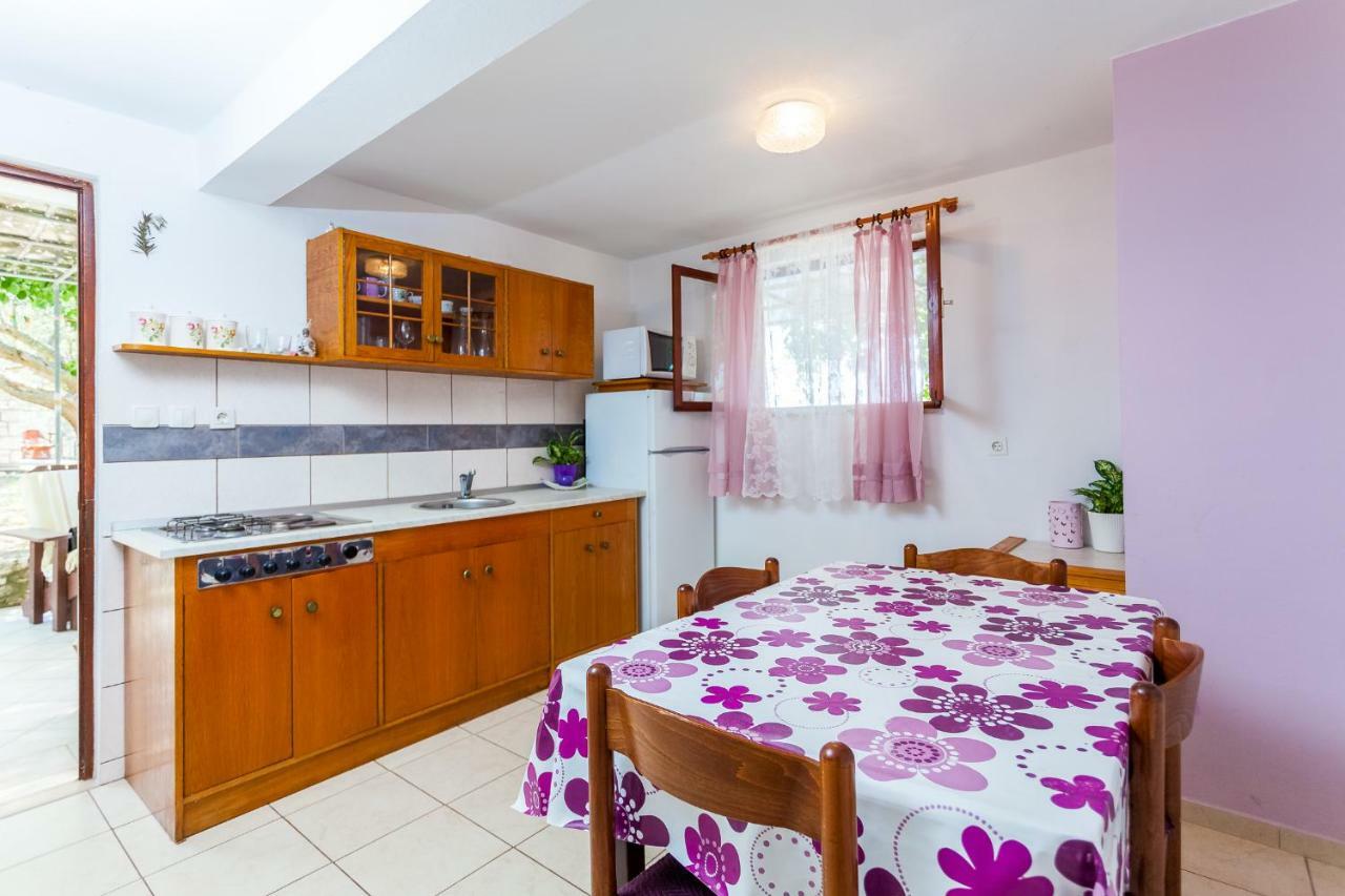 Apartments Dajna Вела-Лука Екстер'єр фото