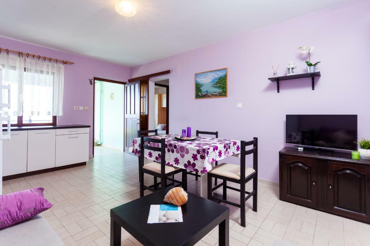 Apartments Dajna Вела-Лука Екстер'єр фото