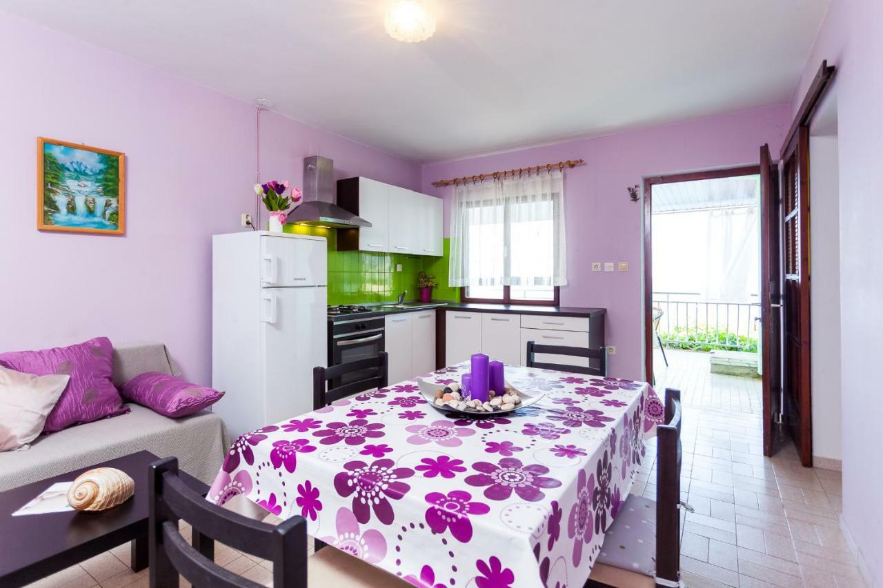 Apartments Dajna Вела-Лука Екстер'єр фото
