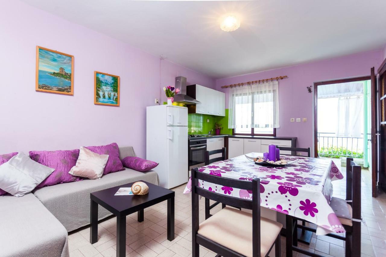 Apartments Dajna Вела-Лука Екстер'єр фото